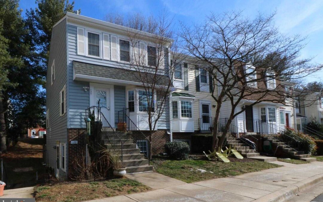 124 BARNSFIELD COURT Unit 216 GAITHERSBURG, MD 20878