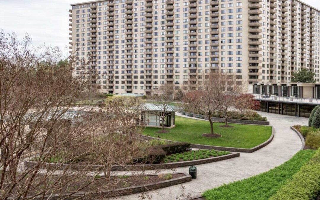 5225 POOKS HILL ROAD Unit 805S BETHESDA, MD 20814