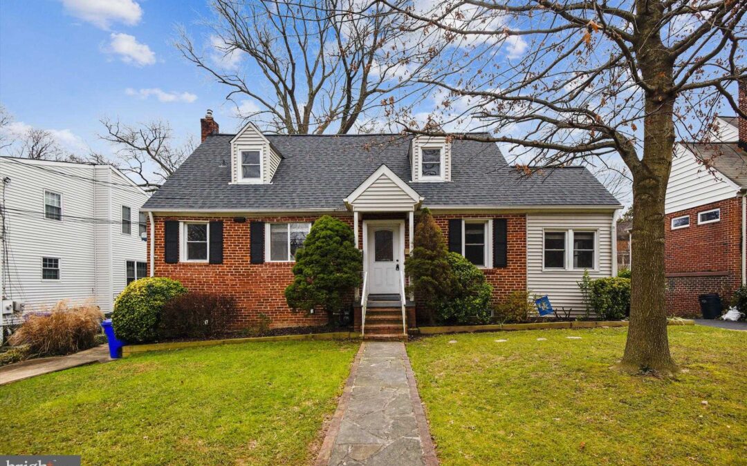 210 E HAMILTON AVENUE SILVER SPRING, MD 20901